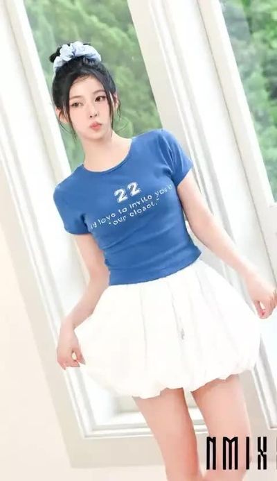 Kyujin - shows boobs