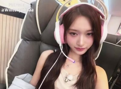 Leeseo - pov blowjob