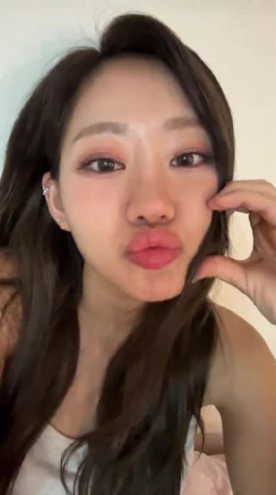 Julie - pov blowjob
