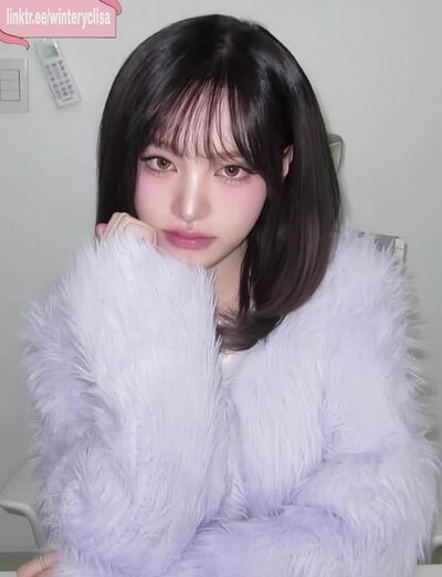 Liz - bukkake