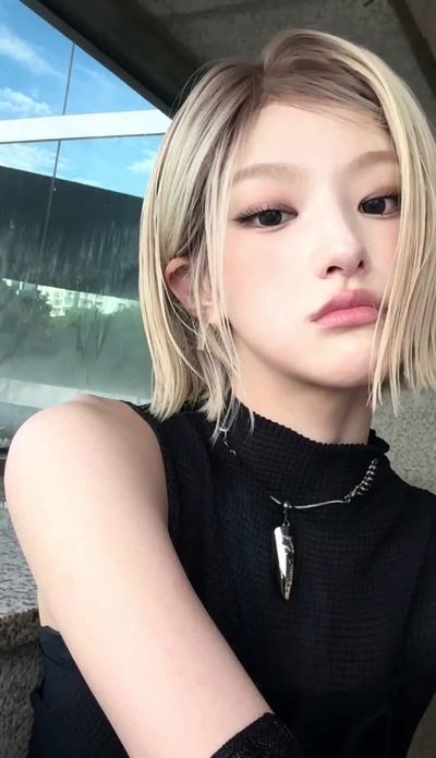 Haneul - nude