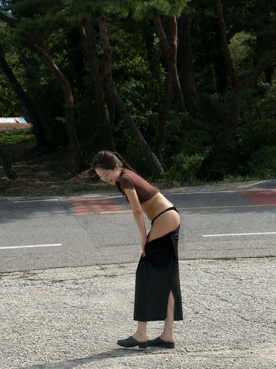 Yeri - naked