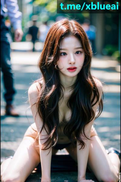 Sullyoon - Left naked on the streets 