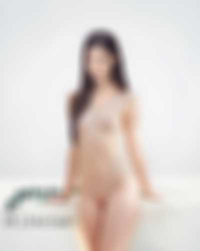 Danielle - nude