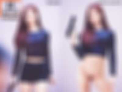 Yeonwoo - shows pussy