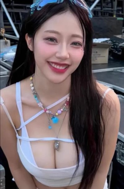 Jeewon - titjob