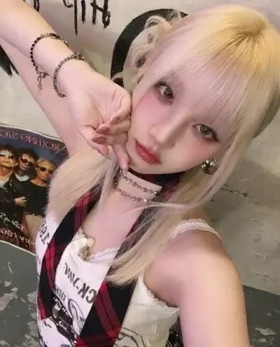 Yuqi - cum on face