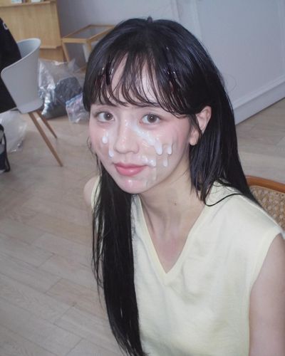 Kim So-hyun - bukkake