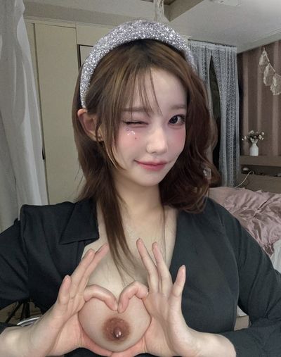 Magenta - Mommy milk