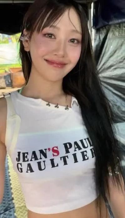Yves - shows tits