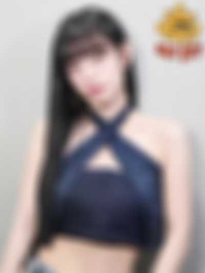 Chaeyoung - shows boobs