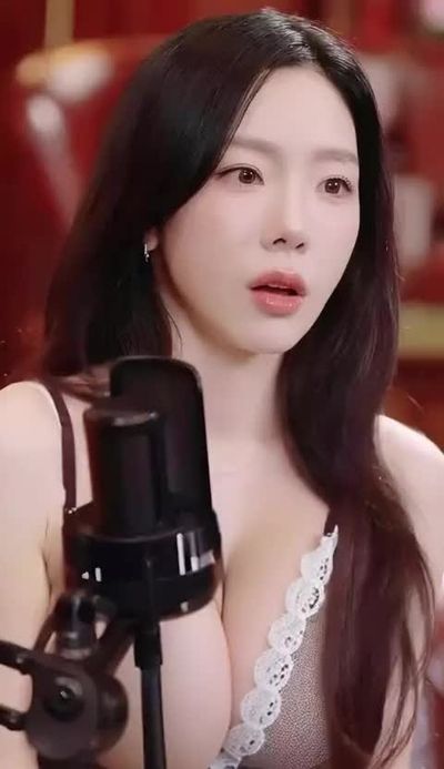 Taeyeon - big boobs