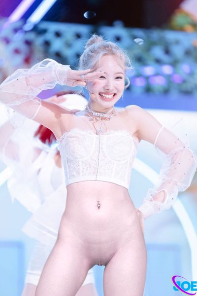 Nayeon - shaved pussy