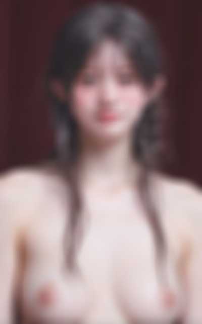 Minju - shows tits