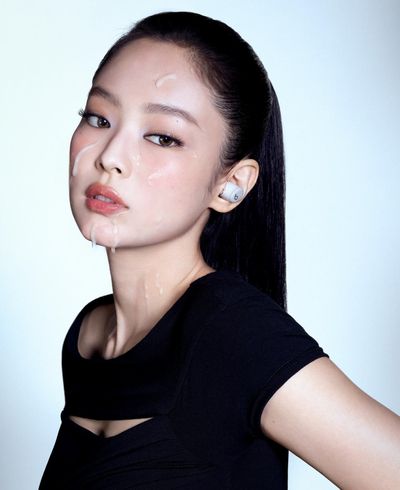 Jennie - cum on face