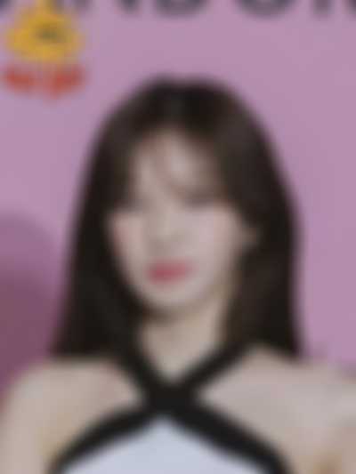 Wendy - cum on face