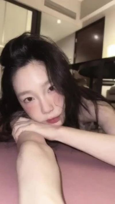 Taeyeon - cum on face