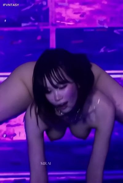 Chaewon - nude