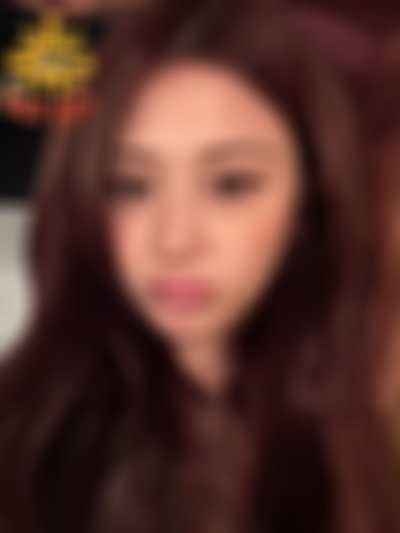 Jinni - cum on face