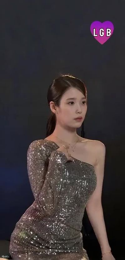 IU - hairy pussy