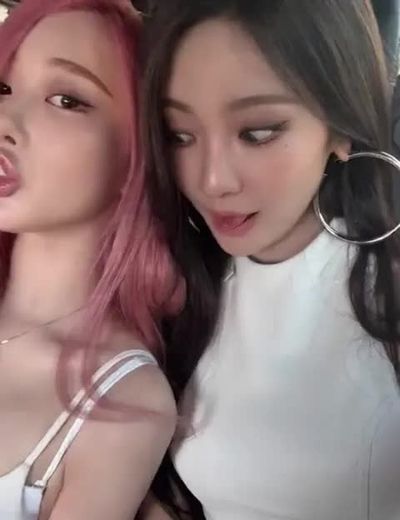 NingNing - sucking cock