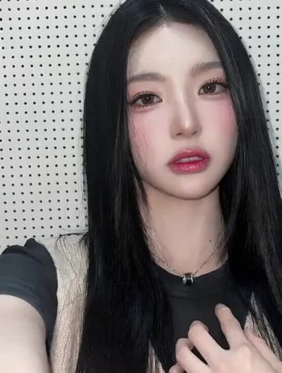 Xinyu - blowjob
