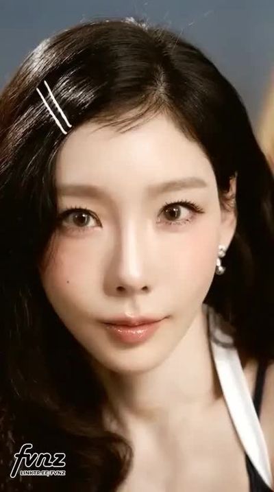 Taeyeon - Season Greeting blowjob
