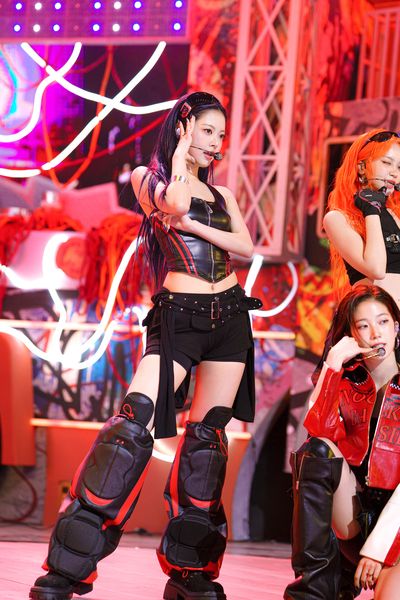 Eunchae - naked on stage