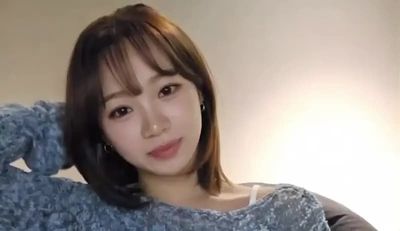 Chaewon - sucking cock