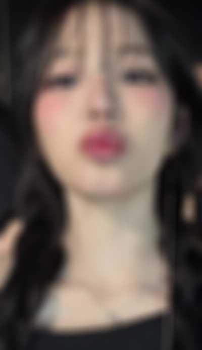 Jiheon - sucking deep