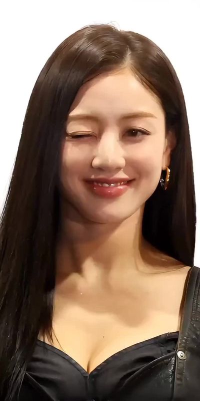 Jihyo - nude