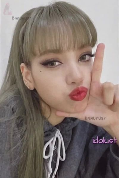 Lisa - pov handjob