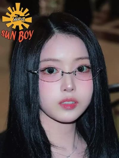 Jiwoo - cum on face