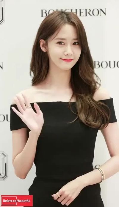 Yoona - nude