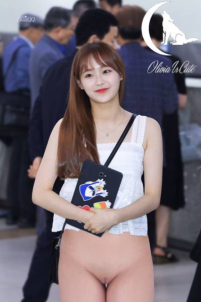Chuu - nude fake