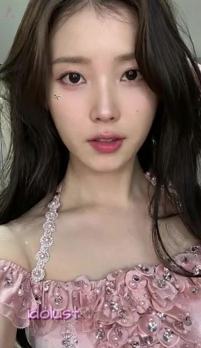 IU - cum on face