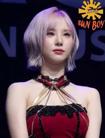 Eunha - sucking cock