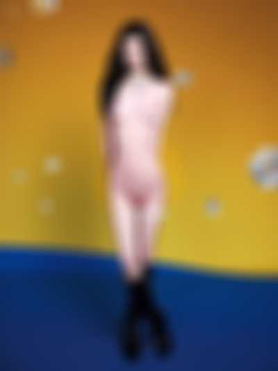 Yiren - nude