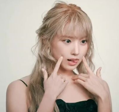 Jiwoo - facial