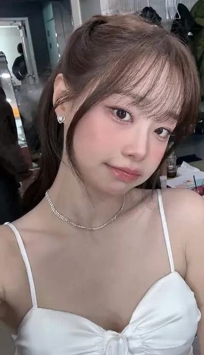 Chuu - sucking cock