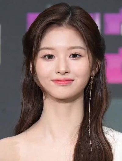 Sullyoon - sucking cock