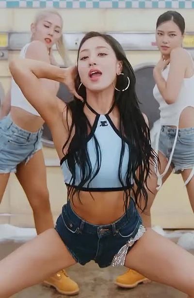 Jihyo - sucking cock