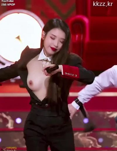 IU - public nude