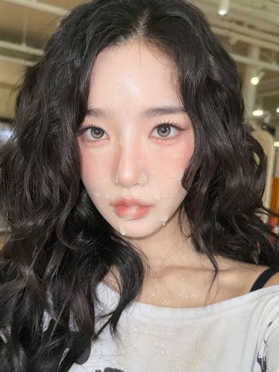 Yooyeon - bukkake