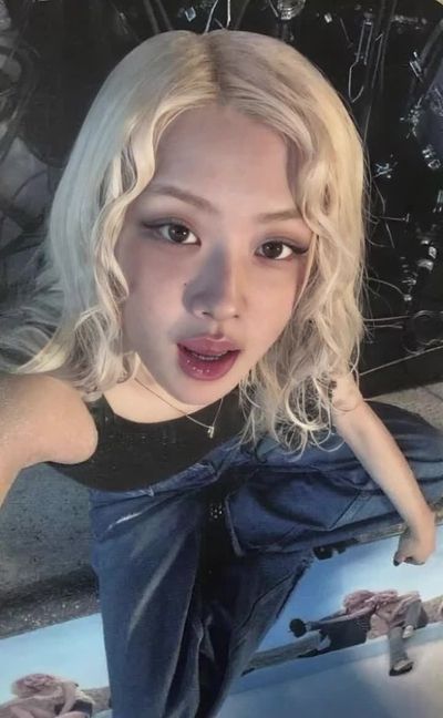 Rose - facial