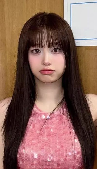 Chuu - cum on face