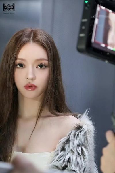 YooA - play with pussy