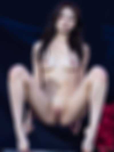 Tzuyu - shaved pussy