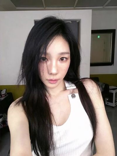 Taeyeon - interracial