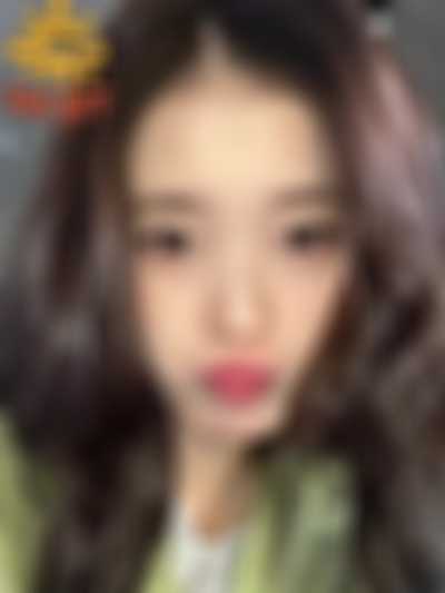 IU - cum on face